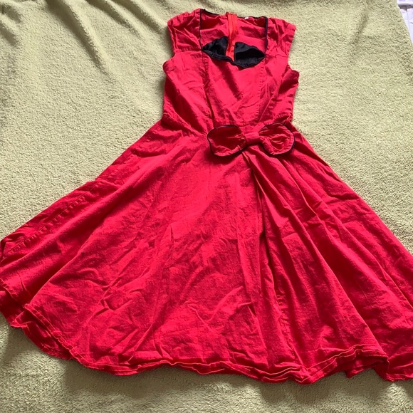 Large Red midi Dress - Picture 1 of 5